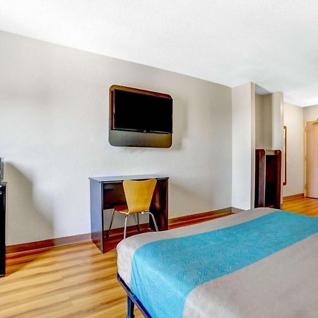 Motel 6-Raleigh, Nc - North Екстериор снимка