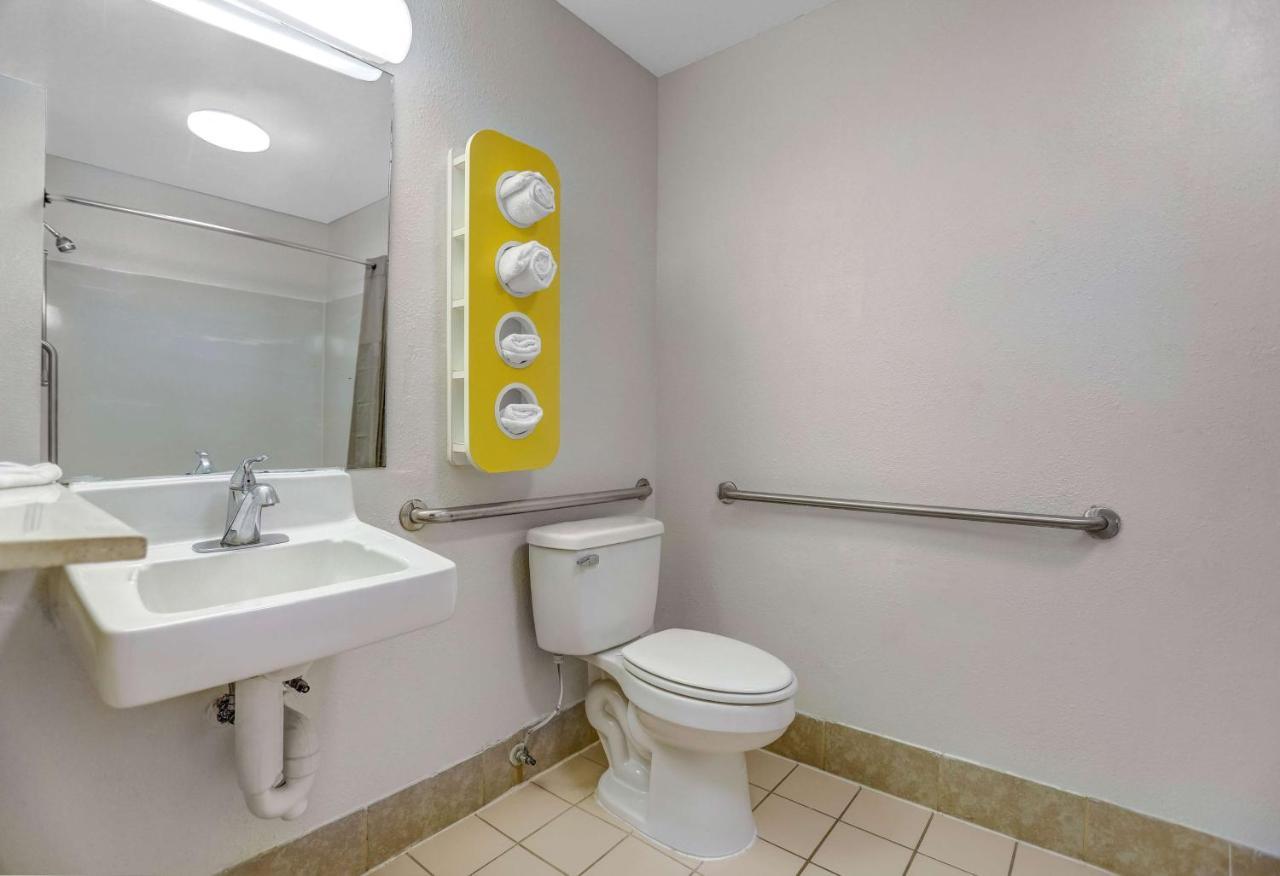 Motel 6-Raleigh, Nc - North Екстериор снимка
