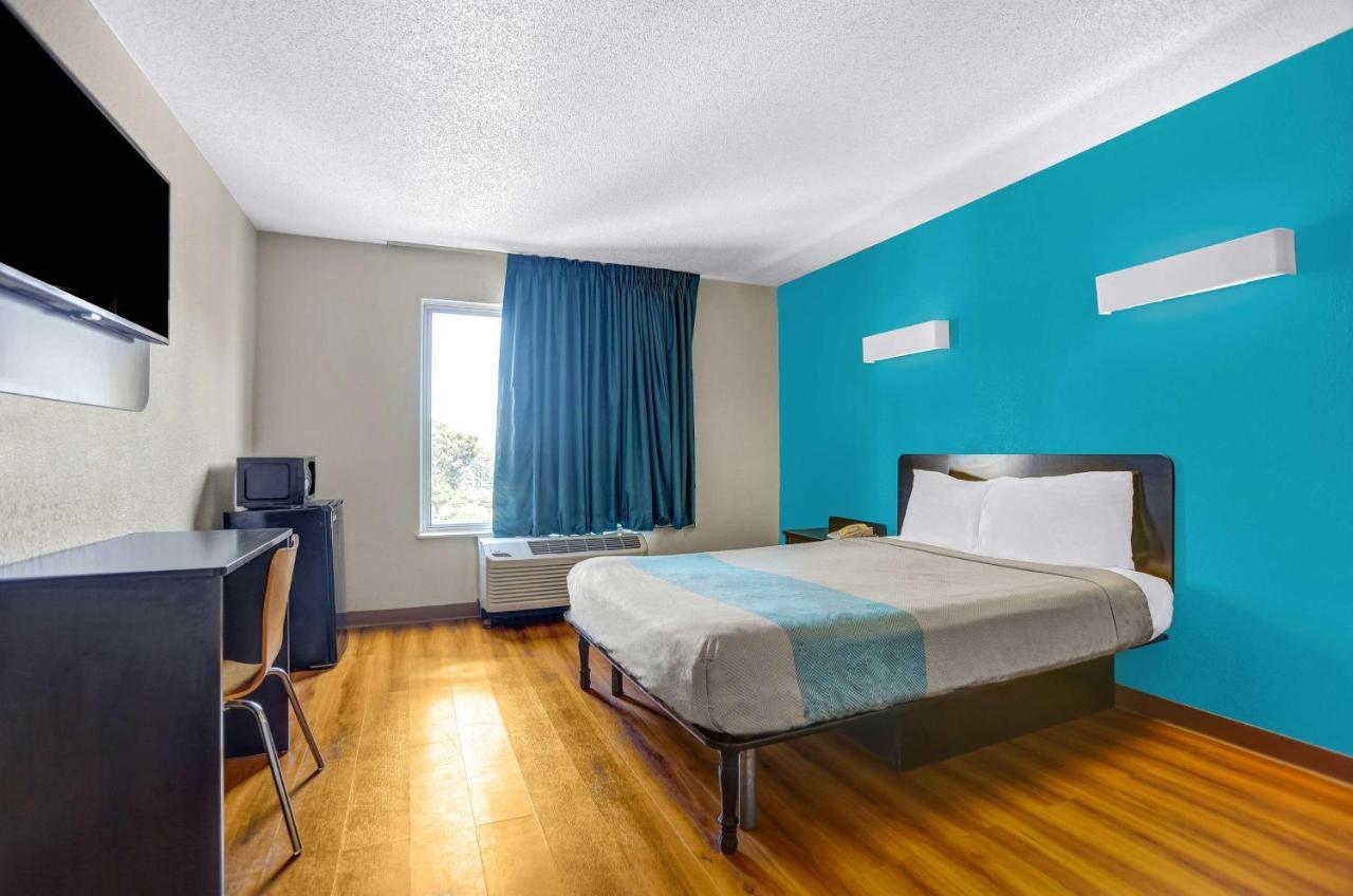 Motel 6-Raleigh, Nc - North Екстериор снимка
