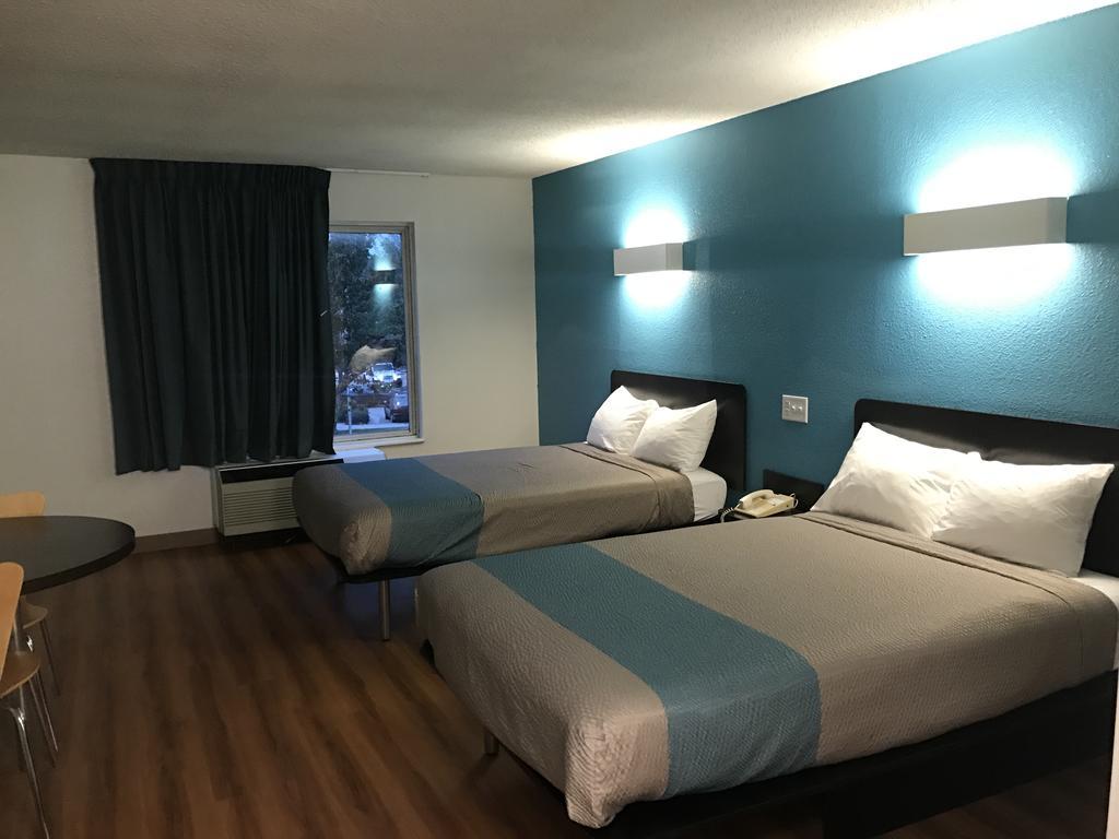 Motel 6-Raleigh, Nc - North Екстериор снимка